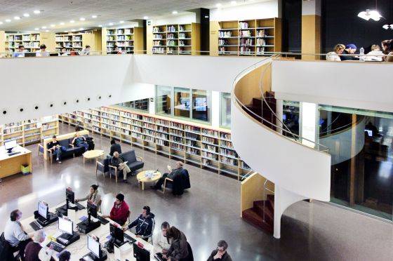 acadèmia auxiliar arxius biblioteques i museus